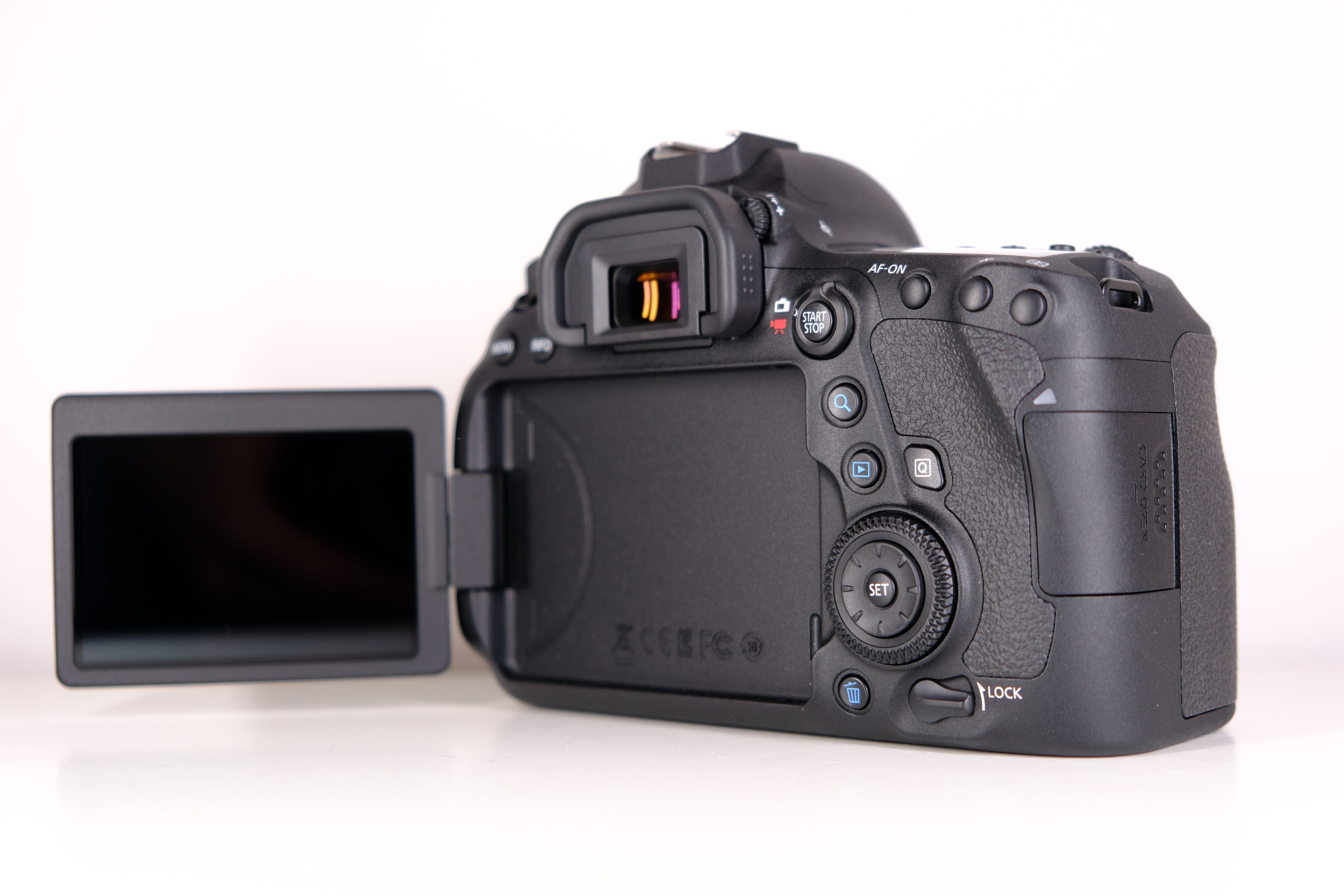 Canon EOS 6D Mark II ( mark 2 ) 8 тис пробіг  / без передоплат
