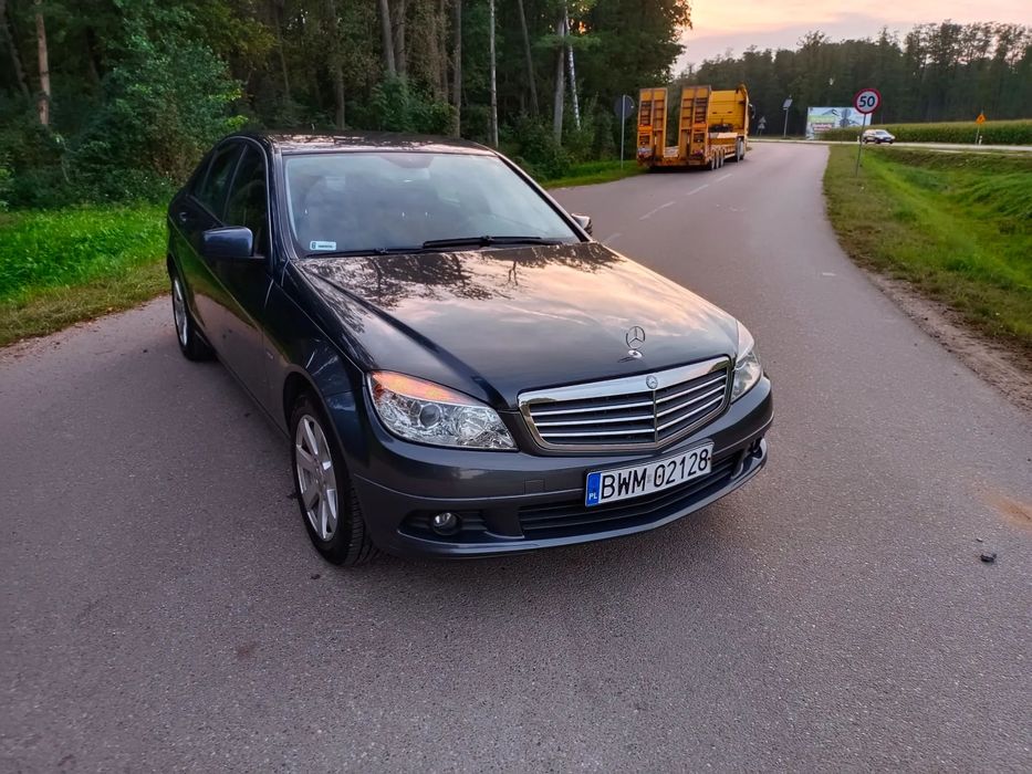 Mercedes-Benz Klasa C / Serwisowany / LPG / Bardzo Ładny / Hak /