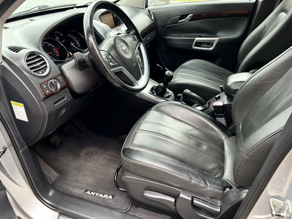Opel Antara 4x4 Super stan.Bogata wersja.