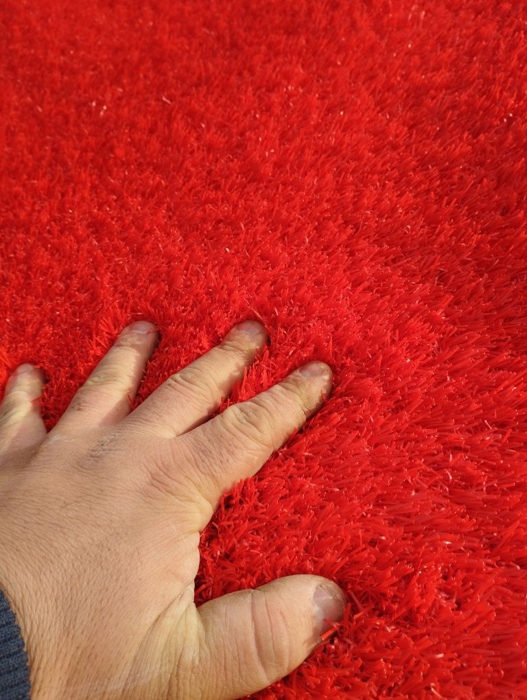 Sztuczna trawa kolor Czerwony wymiar 3x5.20 grubość włosia 3cm