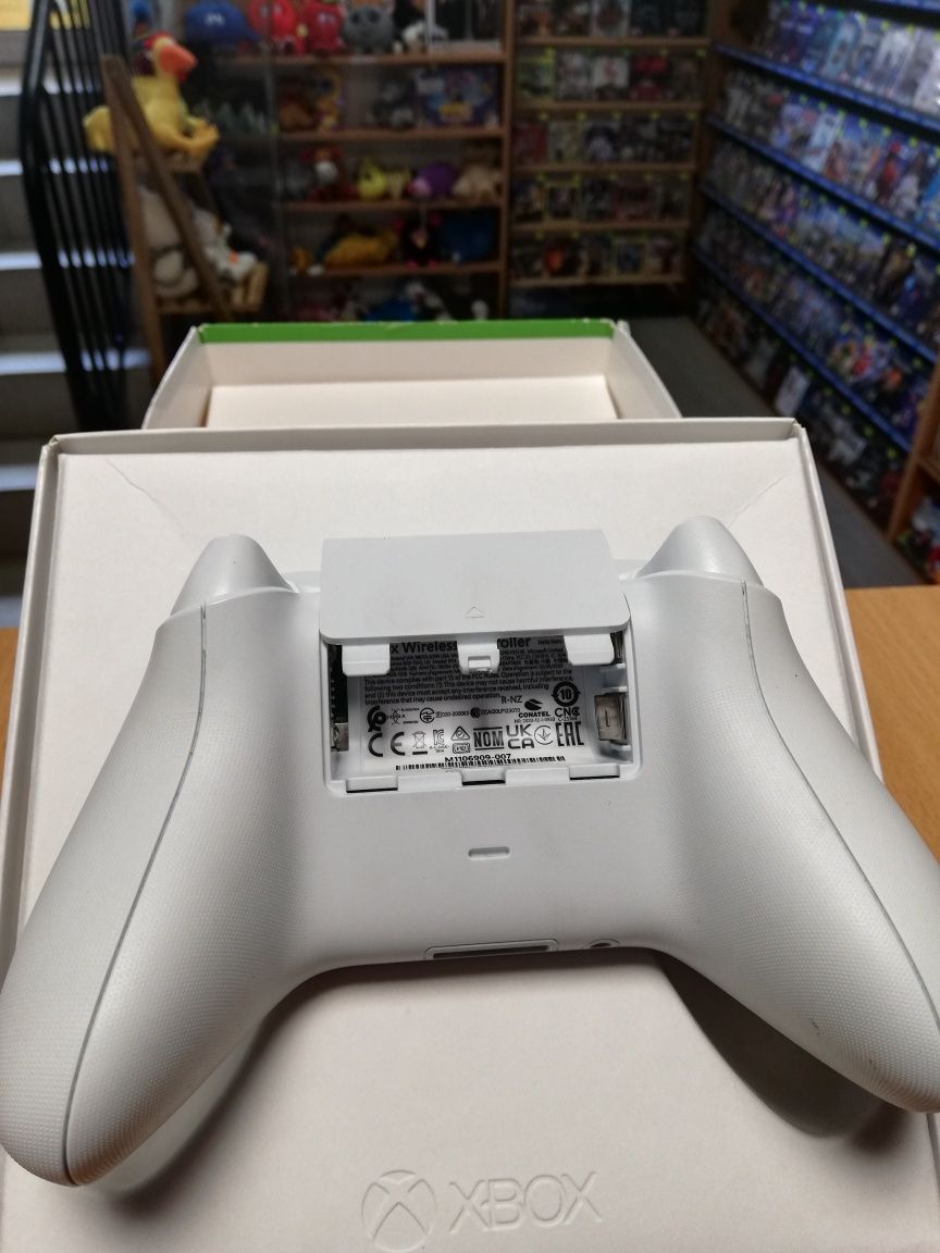 Pad Xbox Series S X Xbox One Microsoft Uszkodzony Lewy Analog Ładny