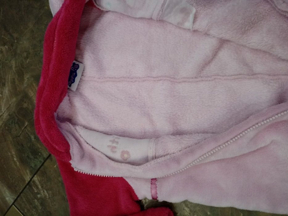 Pajac kombinezon piżamka strój Świnka Peppa Pig 12 -18 miesięcy 80 86