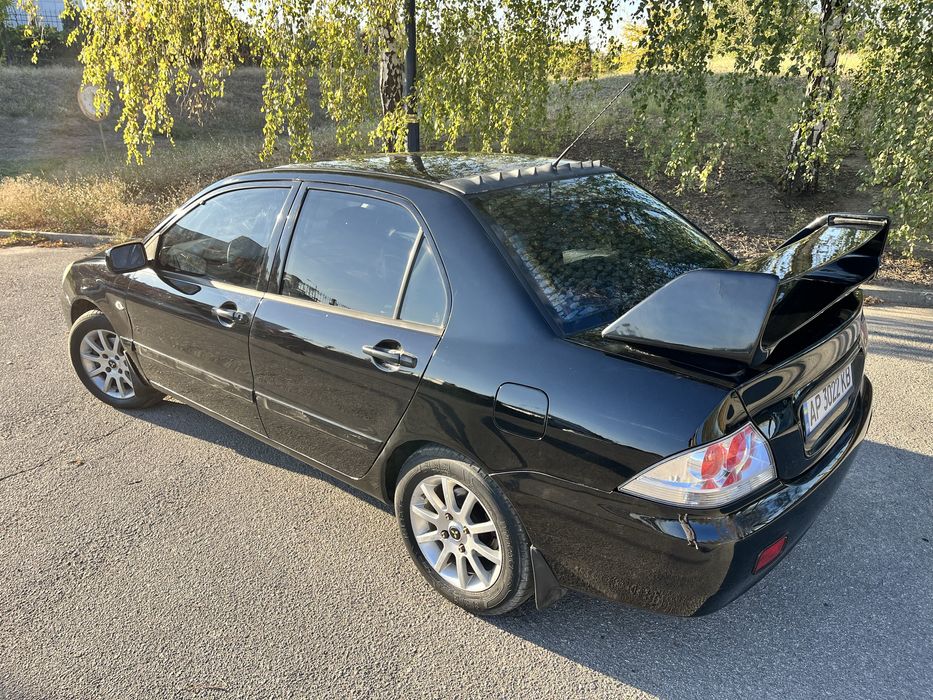 Продам Mitsubishi Lancer 1.6