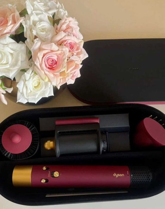 МультиСтайлер Dyson Airwrap i.d. HS08 Straight & Wavy Red Velvet/Gold