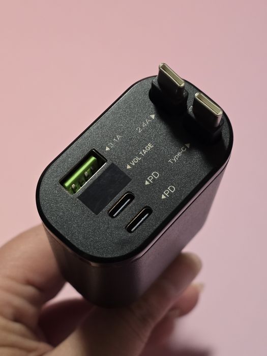 Зарядний пристрій в автомобіль type-c, usb