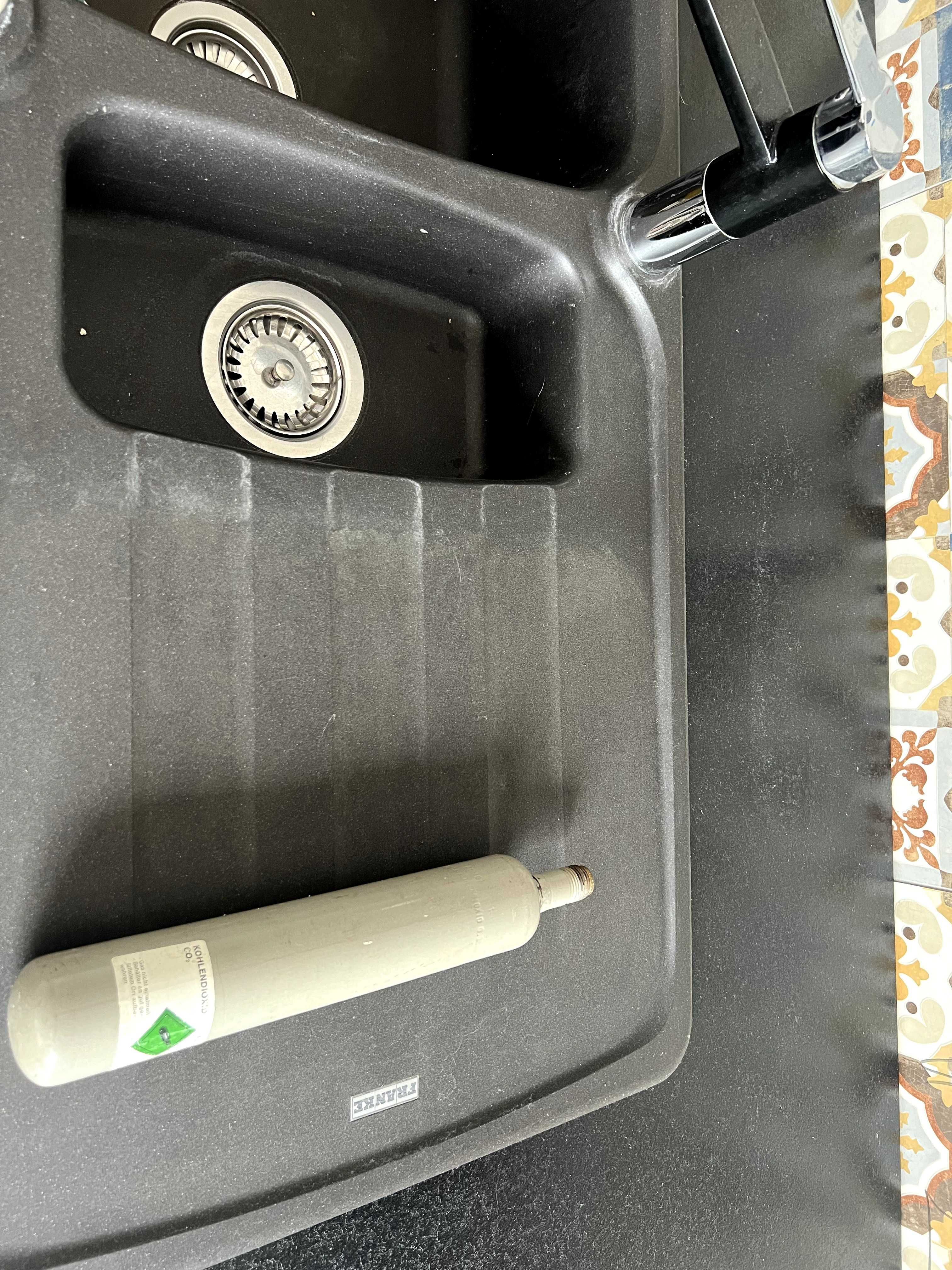KUCHNIA w całości ze sprzętami - piekarnik, indukcja, wyciąg, zmywarka