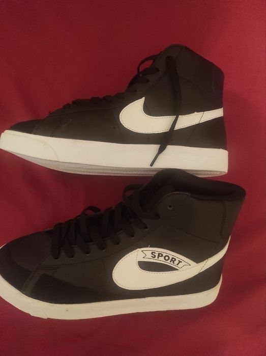 кросівки під найк