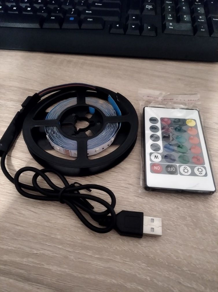 LED listwa oświetleniowa RGB na USB lub Bluetooth 3m