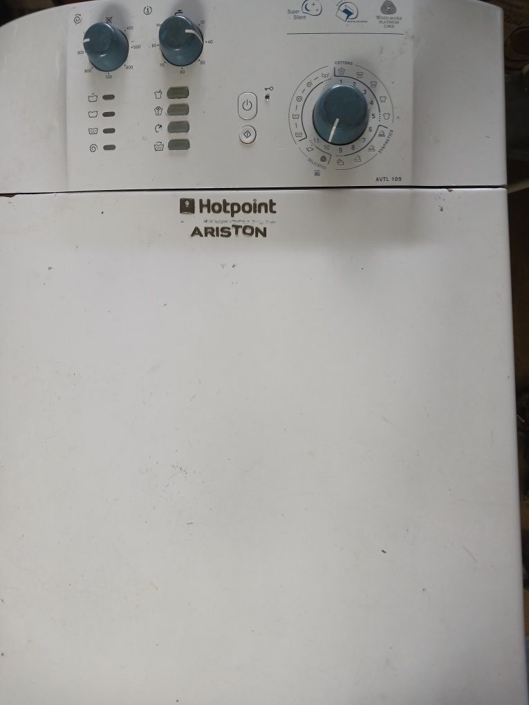 Пральна Ariston AVTL 109. Двигун інвертоний