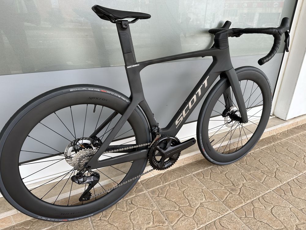 Bicicleta Scott Foil RC10 - Coleção 2025