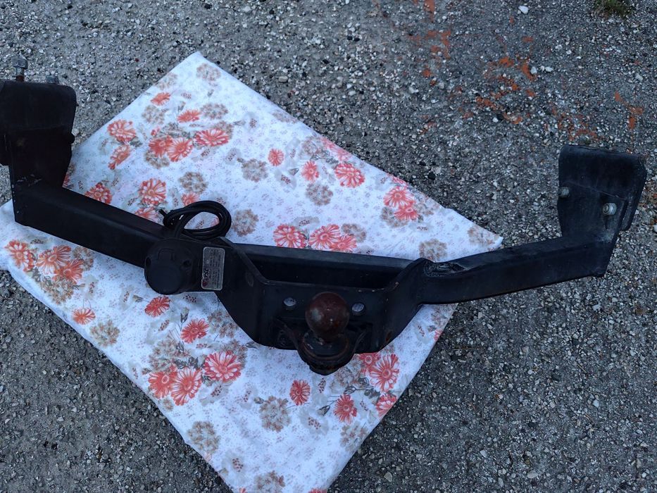 Engate de reboque Nissan Navara 2012