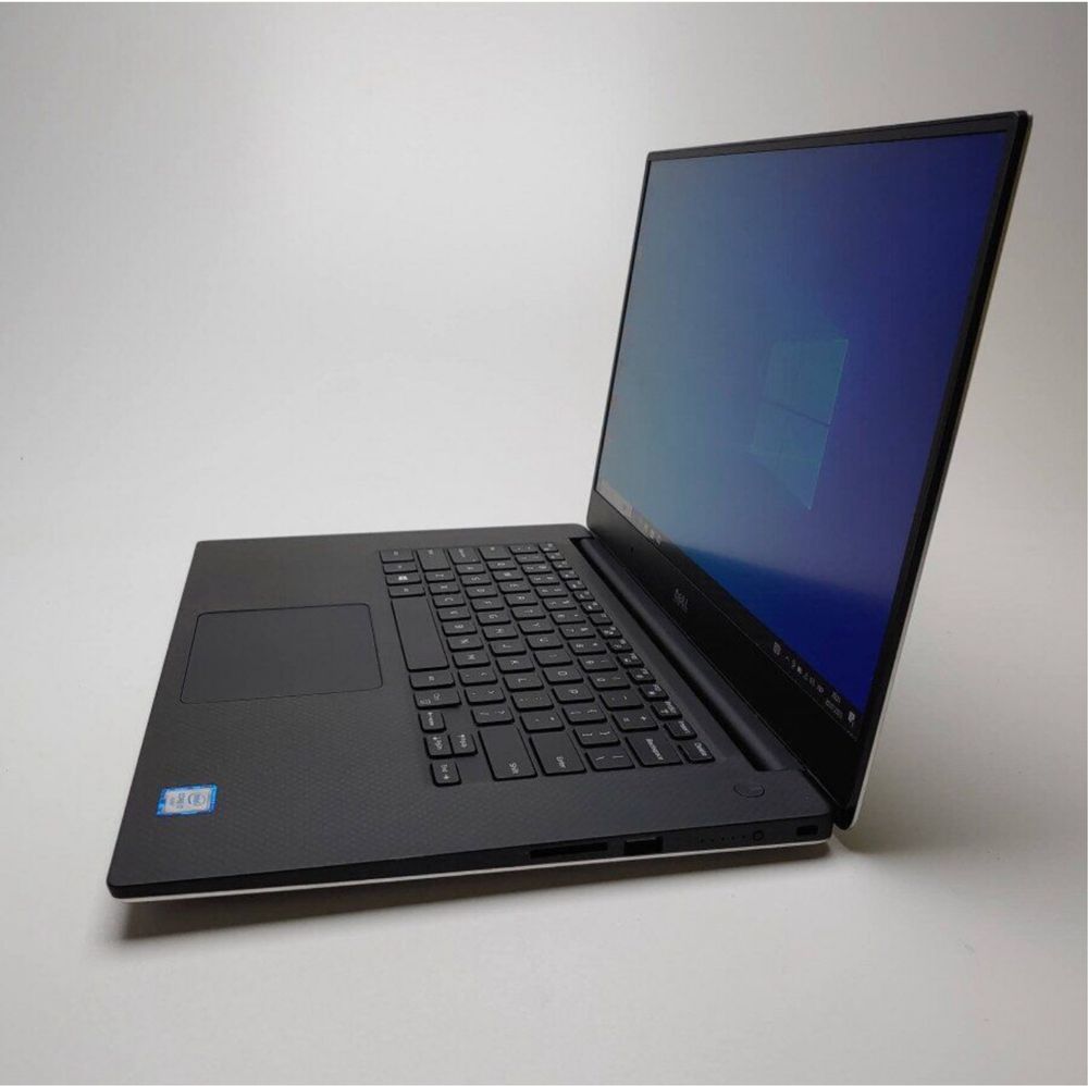 Игровой ноутбук Dell XPS 15 9550