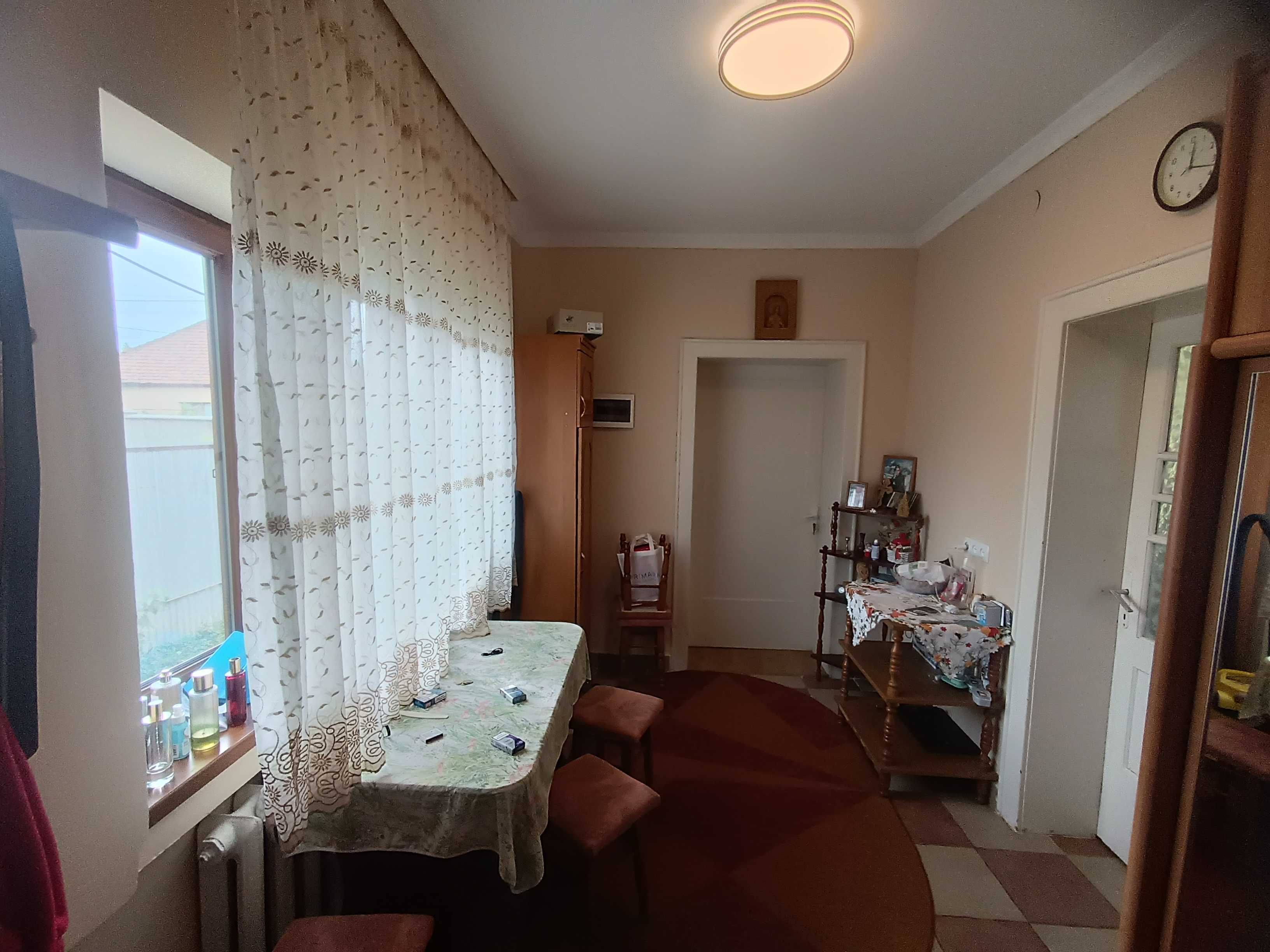 ПРОДАЖ 2х кімнатного БУДИНКУ 600 м від басейнів, один з КРАЩИХ РАЙОНІВ