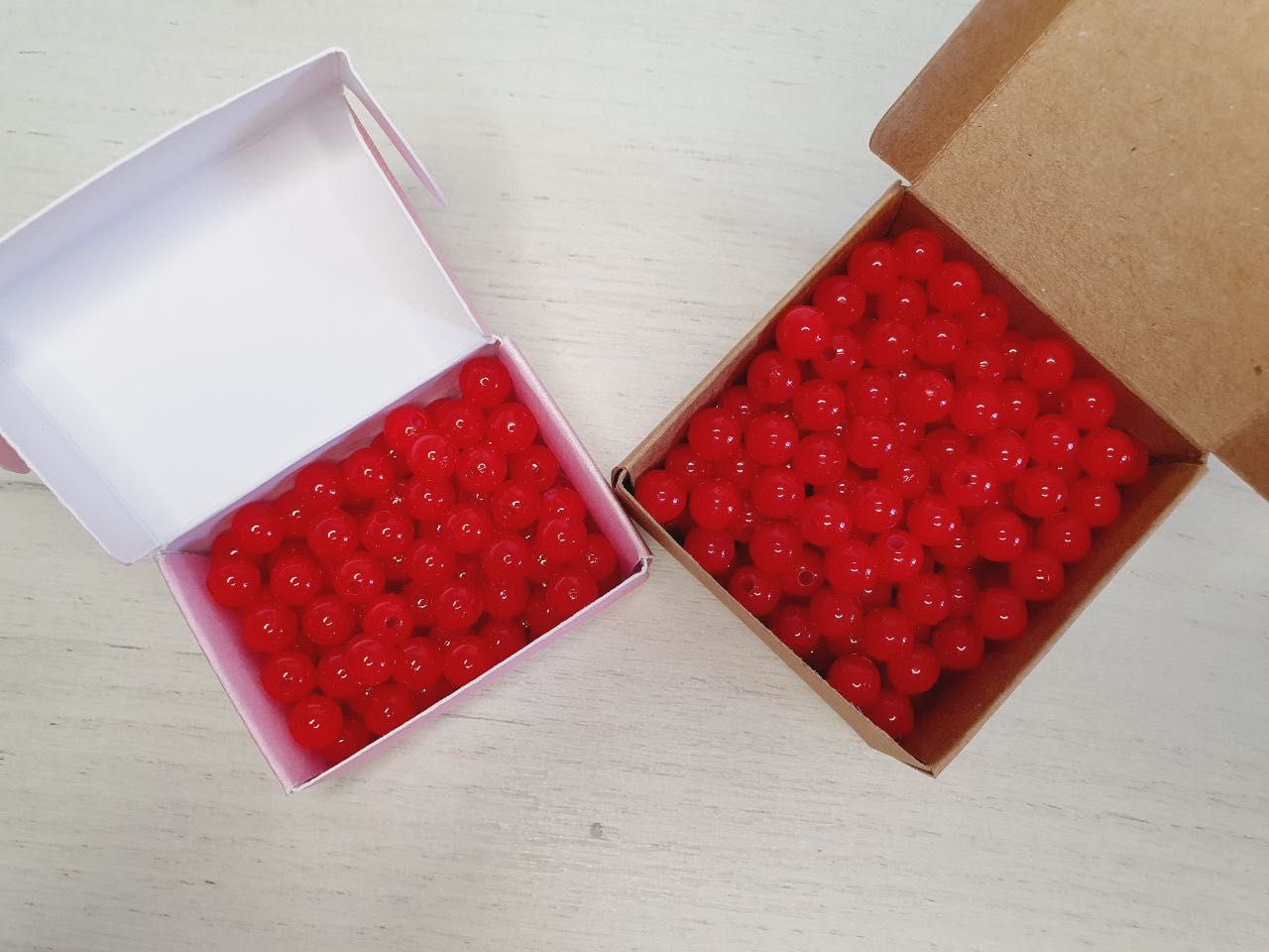 Червоні намистини 8 мм 100 шт, 200 шт /красные бусины диаметр 8 мм