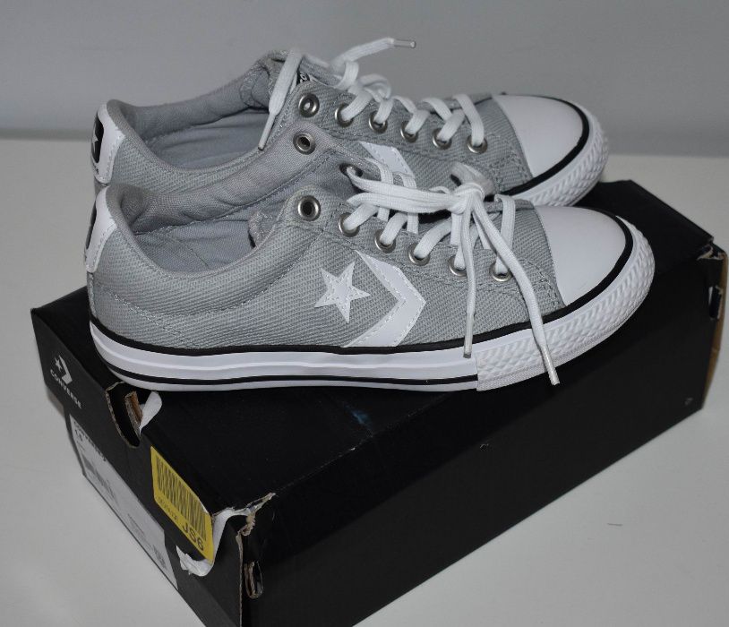 4Nowe Trampki Converse, rozmiar 32,33 Chuck Taylor