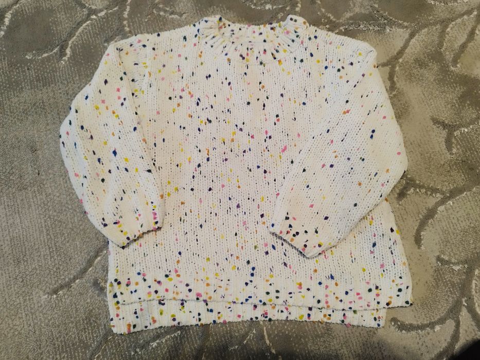 Bluzy sweterki dla dziewczynki 134