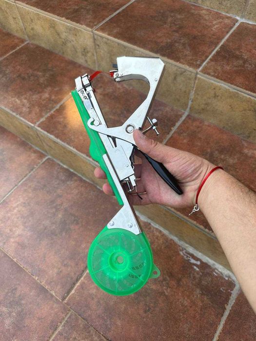 ℹ️ Степлер садовый для подвязывания растений Tapetool винограда овощей