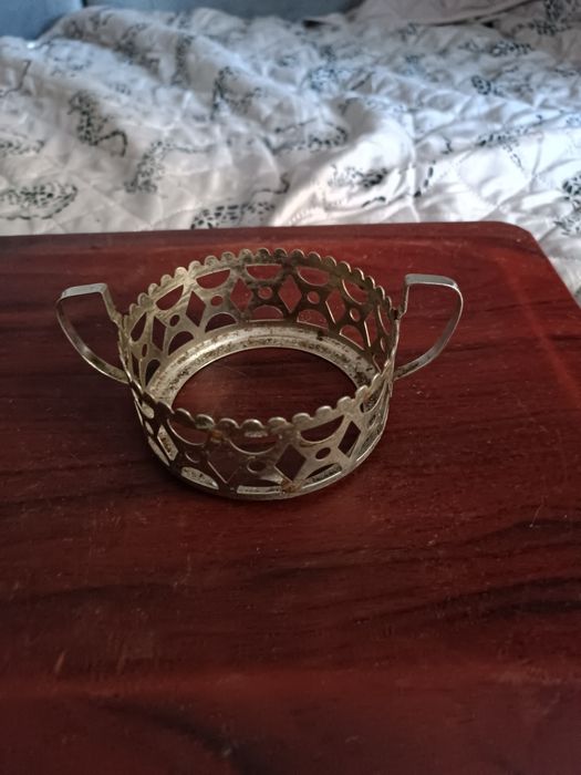Koszyczek, uchwyt metalowy na cukiernicę średnica 10 cm