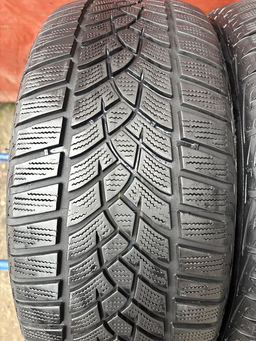 215/55/16 R16 Goodyear UltraGrip Performance зима 2 шт