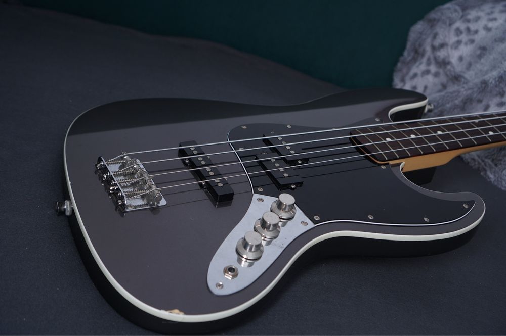 Fender Aerodyne Jazz bass 4 strunowy gitara