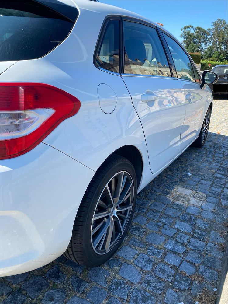 Vendo Citroen C4 - 2012 - Gasoleo 1.5 90cv