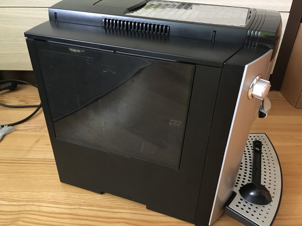 Jura F70 Ekspres do kawy z młynkiem 8950 kaw