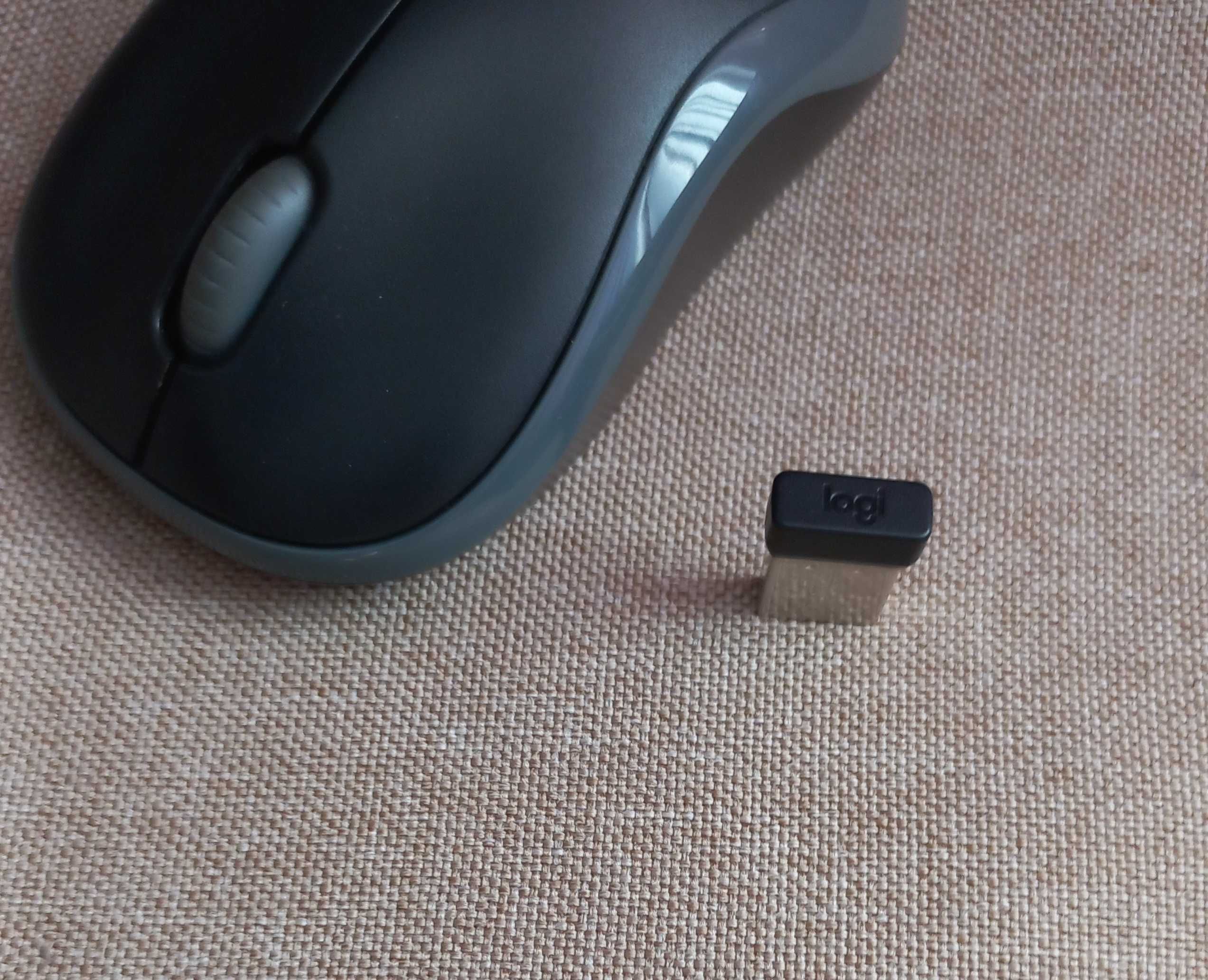 комплект: беспроводная клавиатура и мышь Logitech WL Combo MK270
