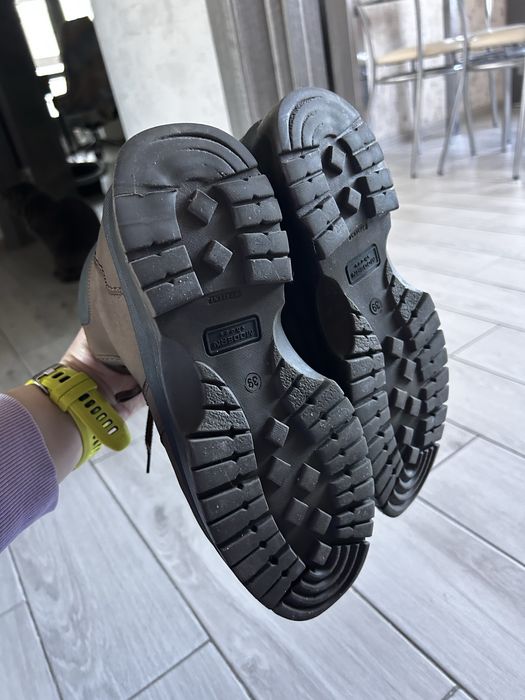 Черевики з нубуку 39 розмір