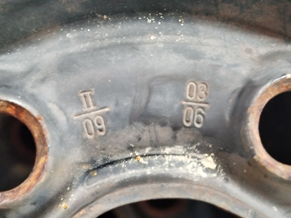 Диски металеві.           .