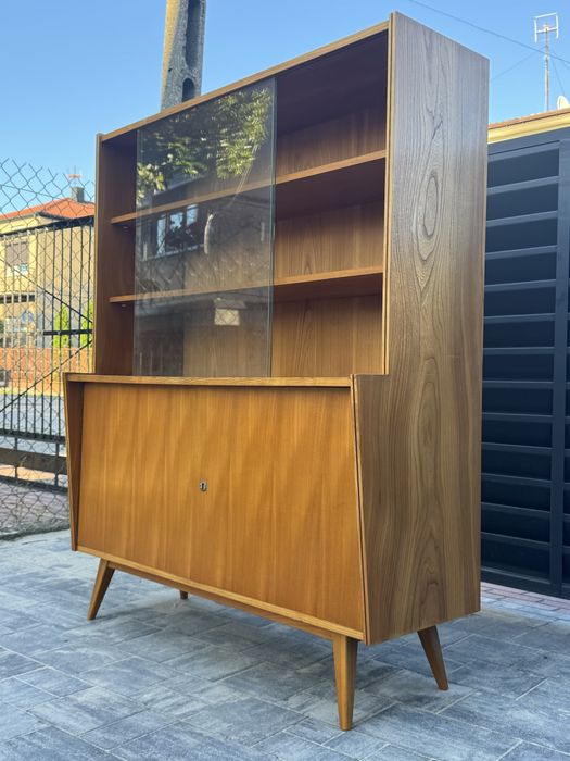 Witryna. Biblioteczka. Czechoslowacja. Prl