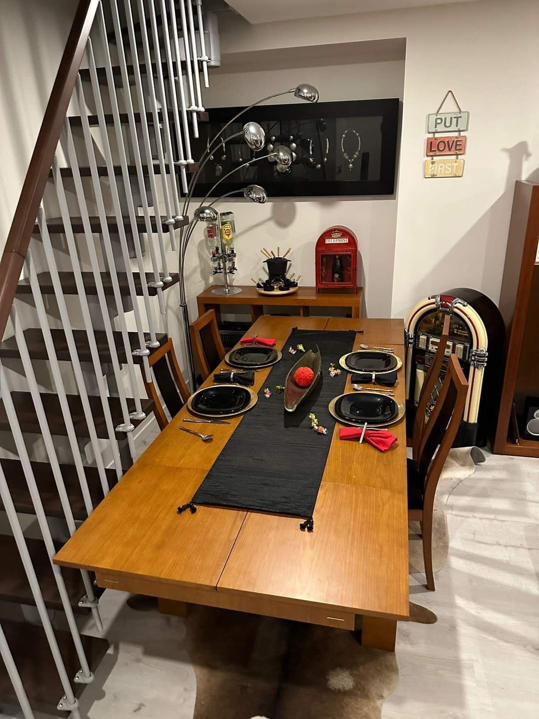 Conjunto Mesa e cadeiras de sala de jantar