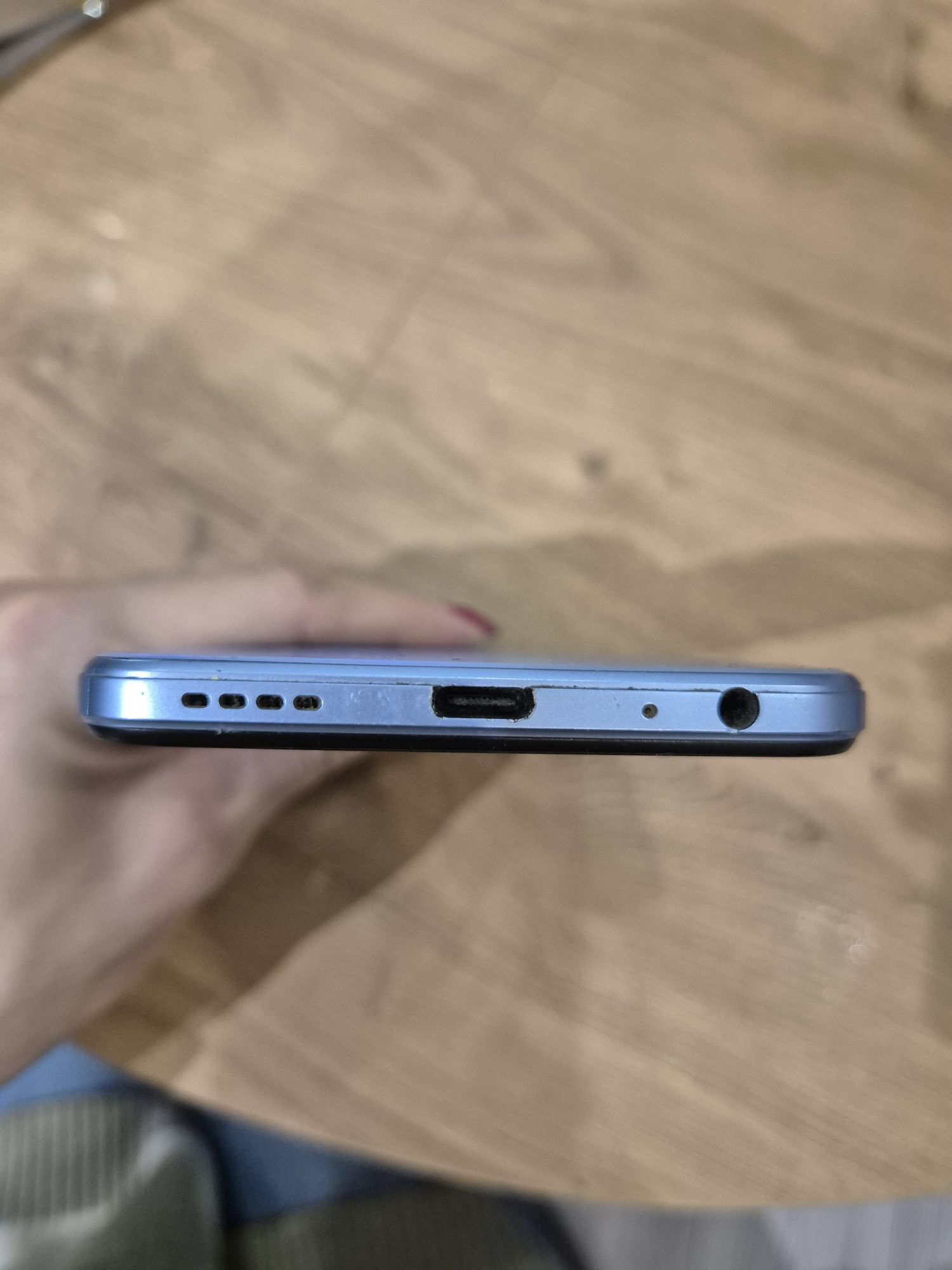 Telefon Vivo Y21