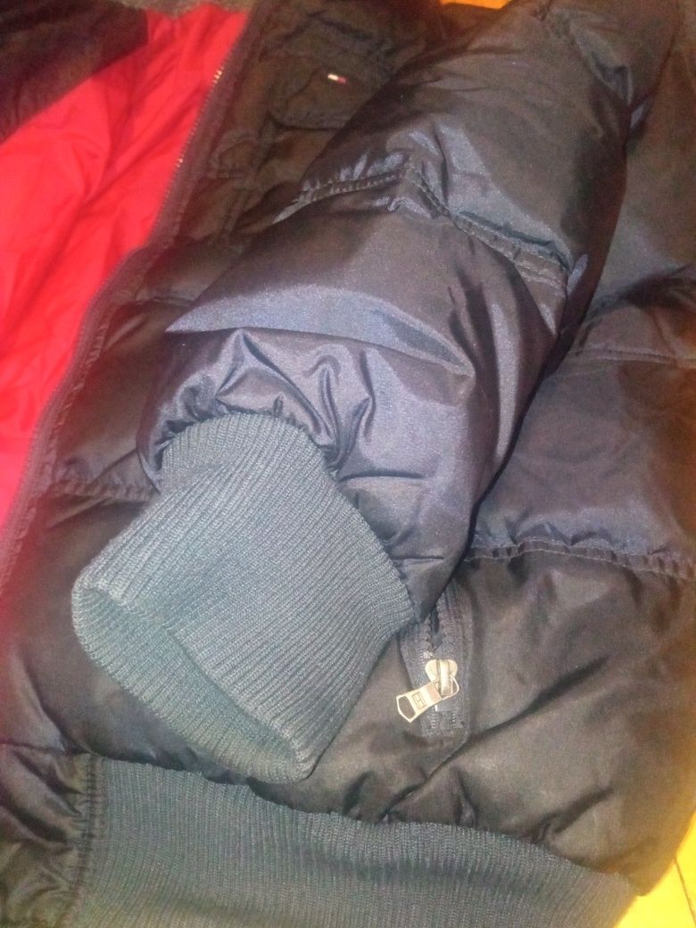 Пуховик Томми Хилфигер, оригінальний /стильна та тепла зимова куртка!!