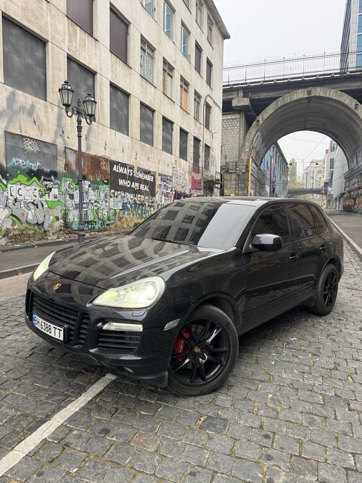 Porsche Cayenne 4.8 Turbo S