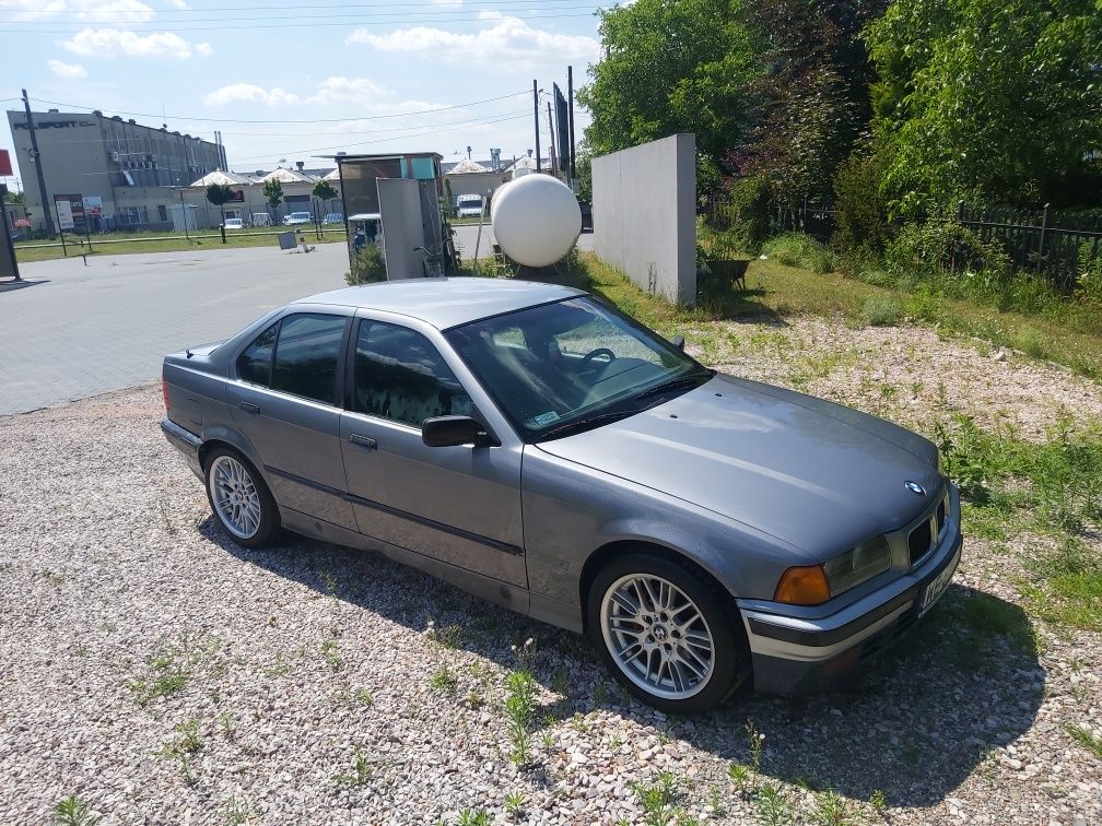Sprzedam BMW E36 1.8 LPG