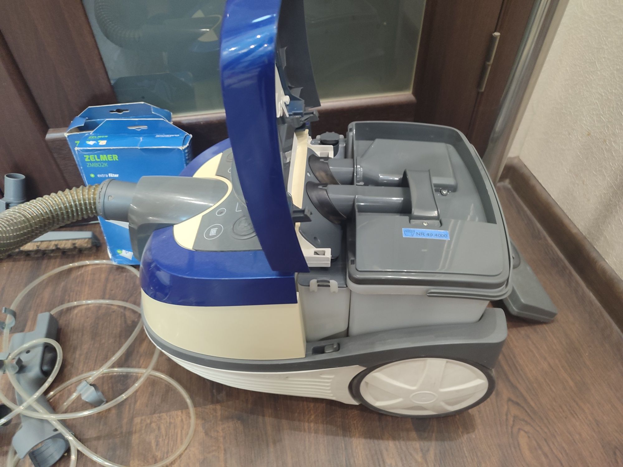 Миючий пилосос Zelmer Aquawelt 1600 TYP 919.0ST