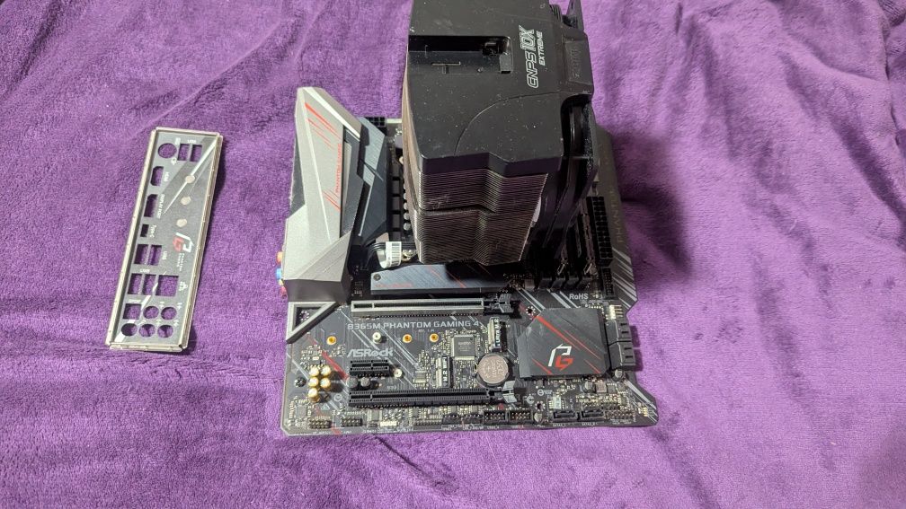 Комплект intel i7 9700, ddr4 16gb 3200mhz, asrock b365m gaming