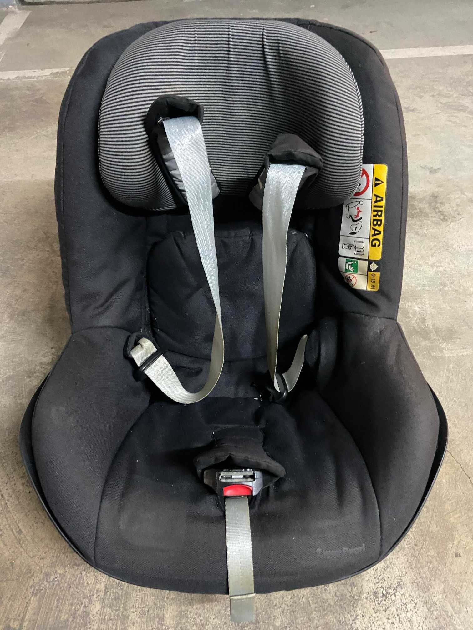 Maxi-Cosi - Cadeira e Isofix