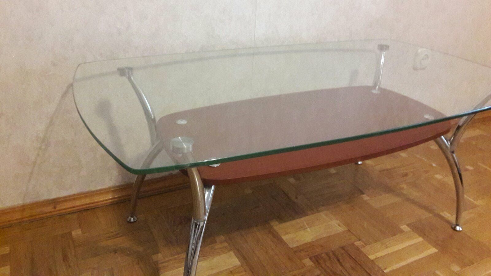 Журнальный столик