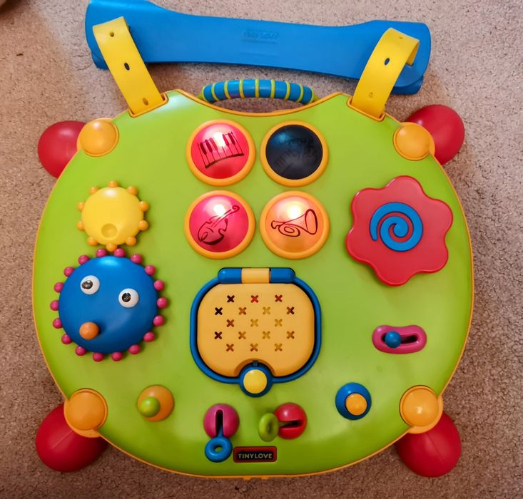 Tiny Love двухсторонний активный центр развивающий игровой столик