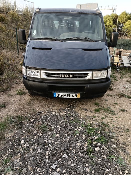 Vendo Iveco de 9 lugares