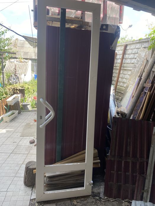 Двері металопластикові б/у