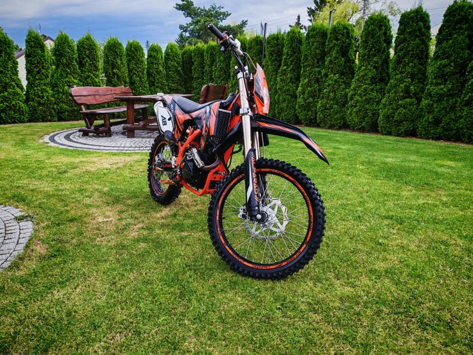 Cross Alfarad a8 250