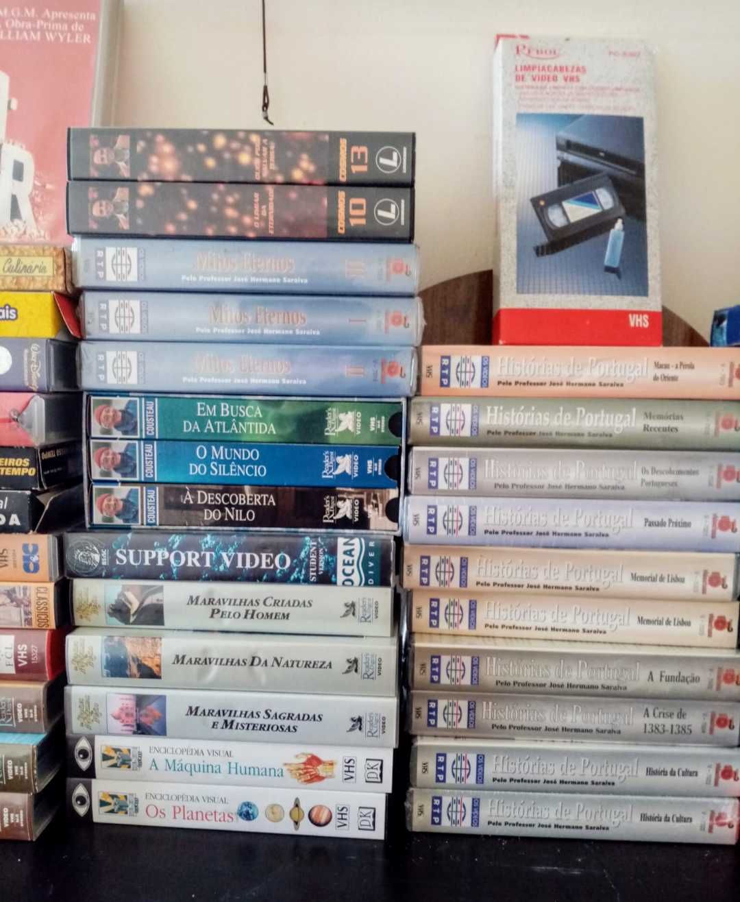 Leitor de Vídeo VHS Sony SLV-SE120 e coleção de 63 Videocassetes