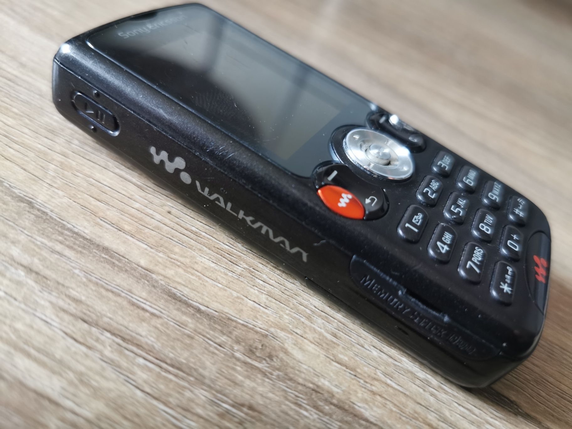 Sony Ericsson W810i walkman