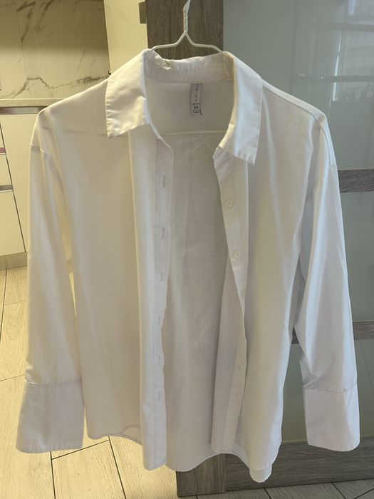 Біла оверсайз сорочка