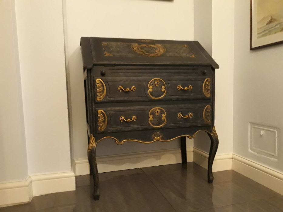 Antyki stary sekretarzyk po stylizacji