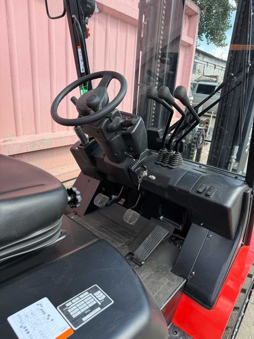 Новий газ-бензин навантажувач ЕР 35T8, 3.5т, 4.8м, двигун Nissan К25