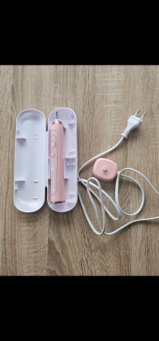 Szczoteczka soniczna + ładowarka I etui różowa Oromed