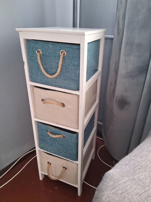 Słupek Ikea z koszykami